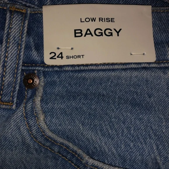NWT Abercrombie Low Rise Baggy Jeans 24 Short - Picture 5 of 6